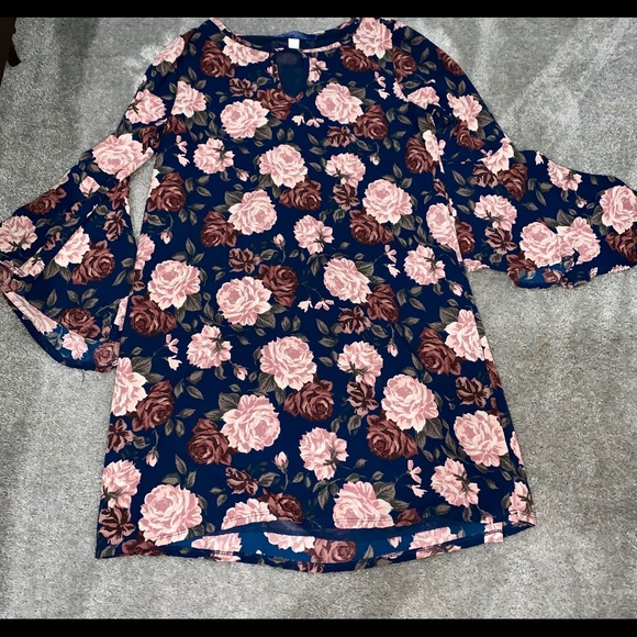 Navy floral dress with open arms - Picture 1 of 1